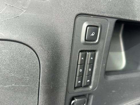 Used 2025 Ford Expedition Active image 45