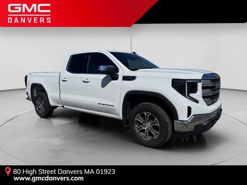 Used 2025 GMC Sierra 1500 SLE image 1