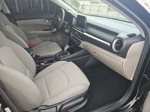 Used 2021 Kia Forte LXS image 33