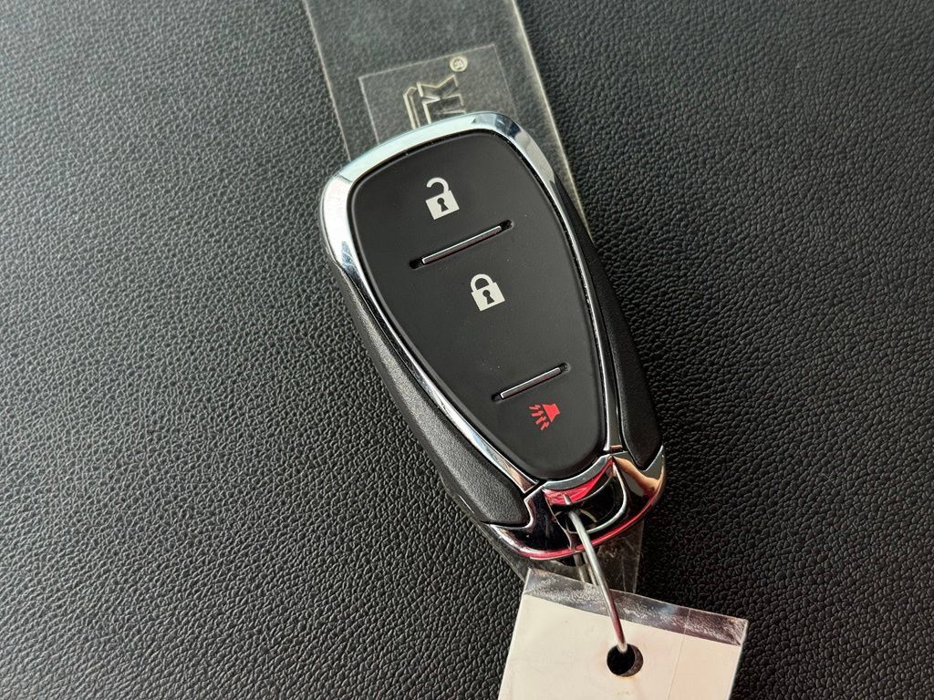 Used 2023 Chevrolet Equinox LS w/ LS Convenience Package FWD image 32