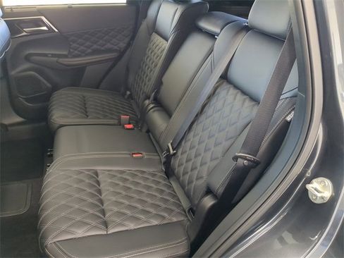 New 2025 Mitsubishi Outlander SEL image 20