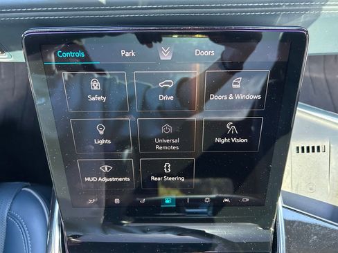 Used 2025 Cadillac Escalade IQ Luxury 2 w/ LPO, Premium Carpet Package AWD/4WD image 38