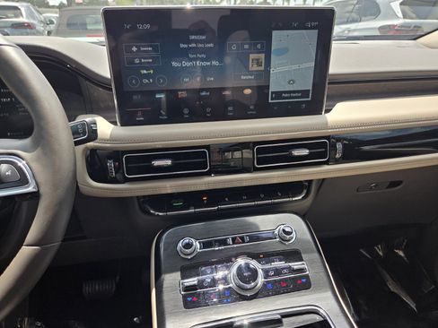 Used 2021 Lincoln Nautilus Reserve FWD image 22