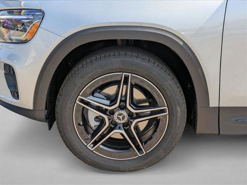 New 2026 Mercedes-Benz GLB 250 image 10