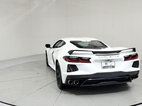 Certified 2021 Chevrolet Corvette Stingray Premium Cpe w/ Z51 Performance Package RWD image 4