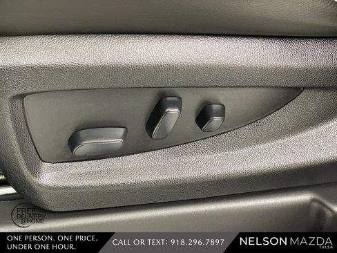 Used 2018 GMC Yukon Denali w/ Denali Ultimate Package image 22