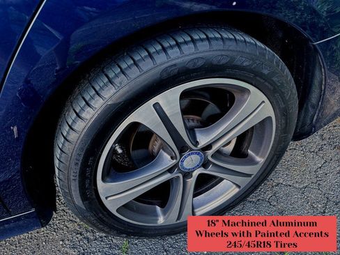 Used 2017 Mercedes-Benz E 300 4MATIC image 36