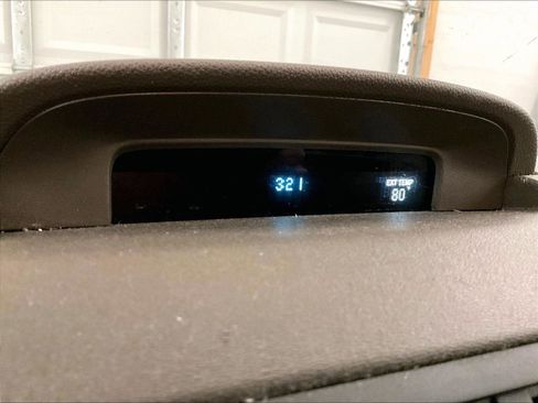 Used 2011 Ford Focus SE FWD image 20