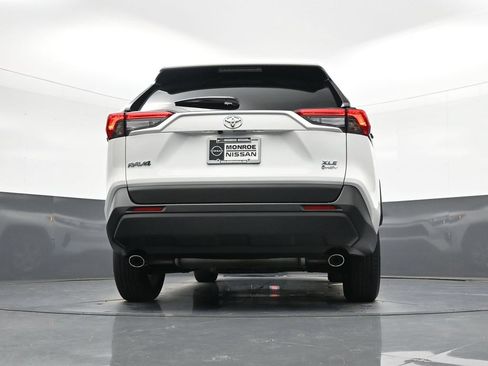 Used 2025 Toyota RAV4 XLE w/ Convenience Package AWD/4WD image 26