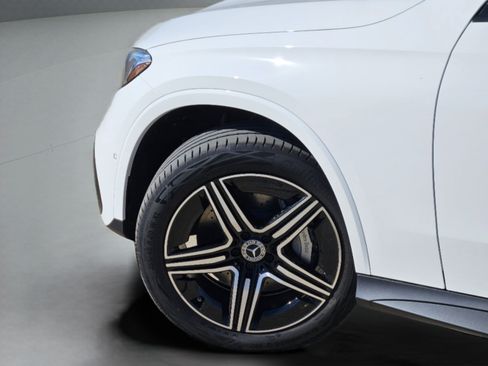 Used 2026 Mercedes-Benz GLC 300 image 39
