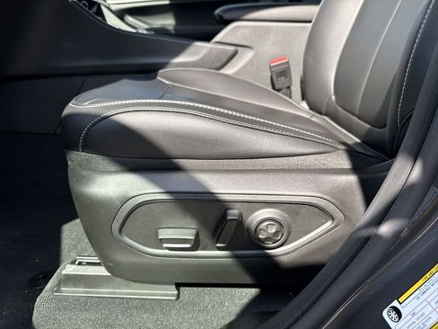 New 2026 Jeep Grand Cherokee L Limited AWD/4WD image 24