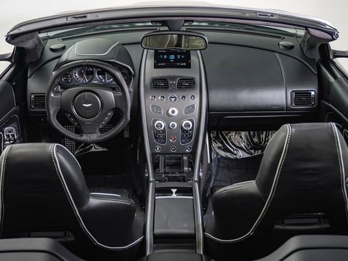 Used 2016 Aston Martin DB9 GT RWD image 22