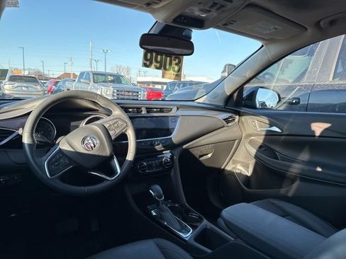 Used 2022 Buick Encore GX Essence w/ Experience Buick Package image 5