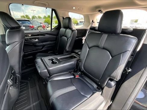Used 2025 Honda Pilot EX-L image 19