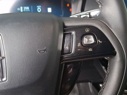 Certified 2024 Lincoln Corsair AWD image 22