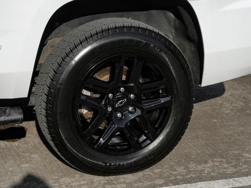 Used 2018 Chevrolet Tahoe LT AWD/4WD image 64