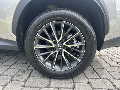 Used 2024 Lexus NX 250 FWD image 11