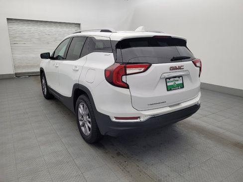 Used 2022 GMC Terrain SLT w/ Tech Package image 5