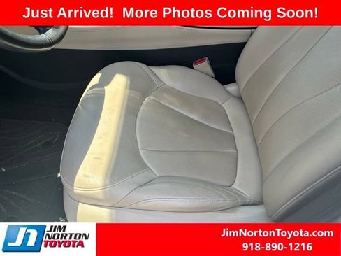Used 2019 Buick Envision Essence FWD image 8