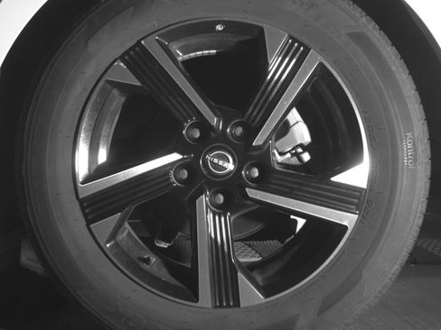 Used 2025 Nissan Sentra SV FWD image 14