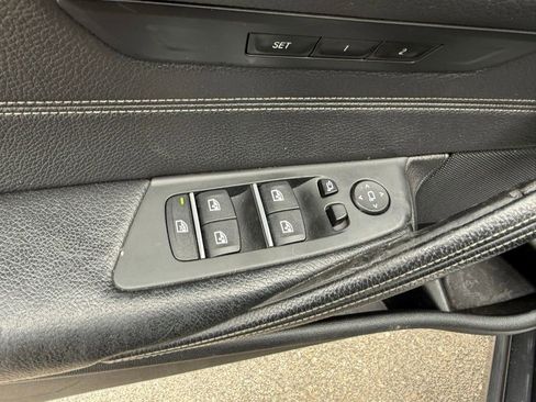 Used 2017 BMW 530i xDrive image 7