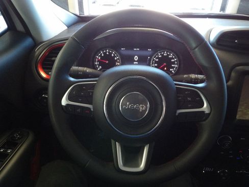 Used 2023 Jeep Renegade Trailhawk AWD/4WD image 27