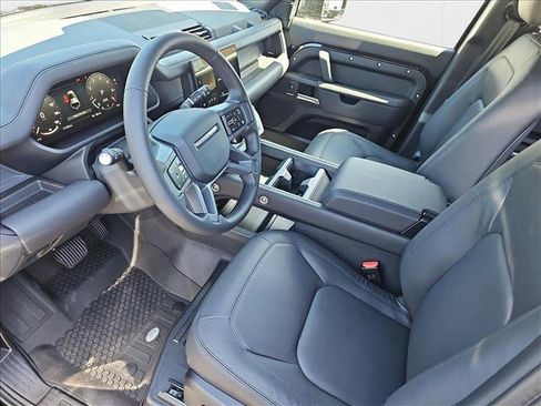 New 2025 Land Rover Defender 110 S image 15