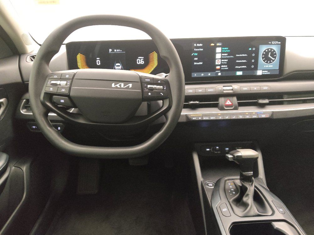 Used 2025 Kia K4 FWD image 22