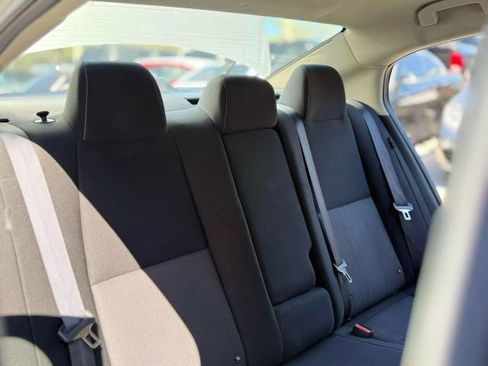 Used 2022 Nissan Sentra SV image 32