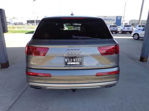 Used 2017 Audi Q7 3.0T Premium Plus AWD/4WD image 5