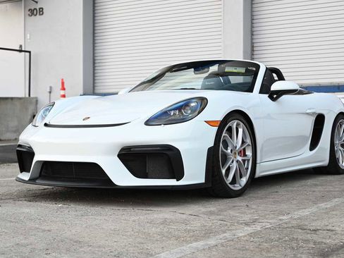Used 2020 Porsche 718 Boxster Spyder image 3
