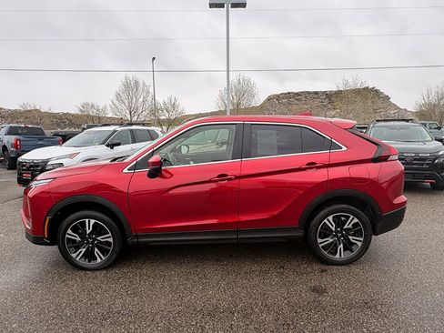 Used 2024 Mitsubishi Eclipse Cross SE AWD/4WD image 2