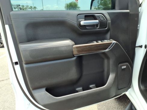 Used 2021 Chevrolet Silverado 1500 LT Trail Boss w/ Convenience Package II AWD/4WD image 21