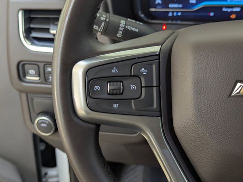 Used 2024 Chevrolet Suburban LT image 17