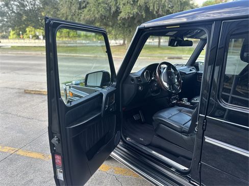 Used 2014 Mercedes-Benz G 63 AMG 4MATIC image 8