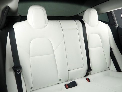 Used 2023 Tesla Model 3 RWD image 17