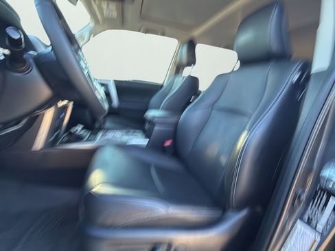 Used 2021 Toyota 4Runner Limited image 5