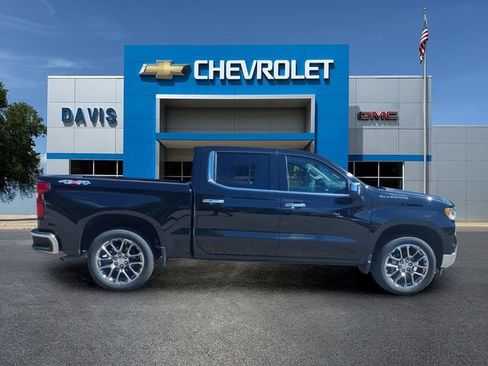 New 2026 Chevrolet Silverado 1500 LTZ w/ LTZ Premium Package AWD/4WD image 2
