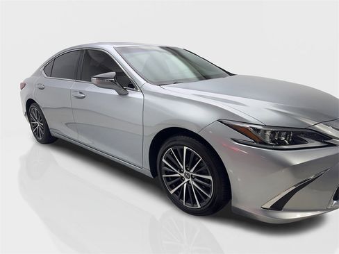 Used 2022 Lexus ES 350 w/ Premium Package image 12