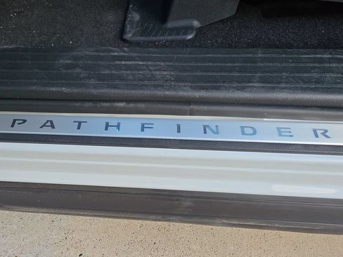 New 2026 Nissan Pathfinder Platinum FWD image 43