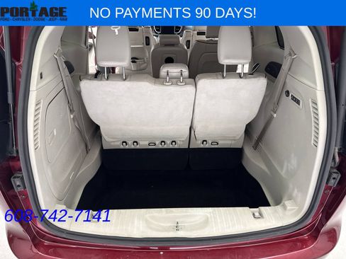 Used 2018 Chrysler Pacifica Limited FWD image 27