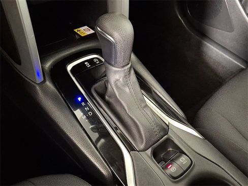 Used 2022 Toyota Corolla Cross LE image 16