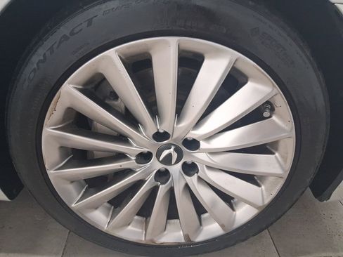 Used 2014 Hyundai Equus Signature RWD image 11