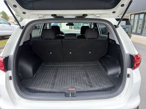 Used 2020 Kia Sportage LX AWD/4WD image 16