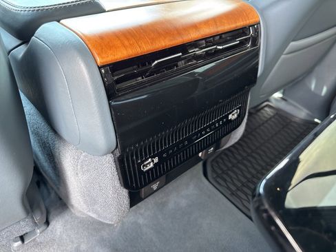 Used 2022 Jeep Grand Wagoneer Series II w/ Convenience Group III image 32