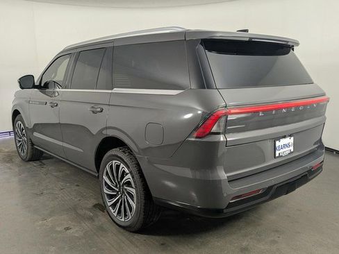 Used 2025 Lincoln Navigator Black Label image 6
