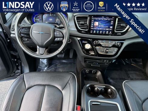 Used 2019 Chrysler Pacifica Limited w/ Advanced Safetytec Group image 9