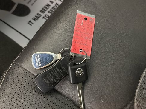 Used 2013 Nissan Xterra PRO-4X w/ Pro-4x Leather Pkg image 31