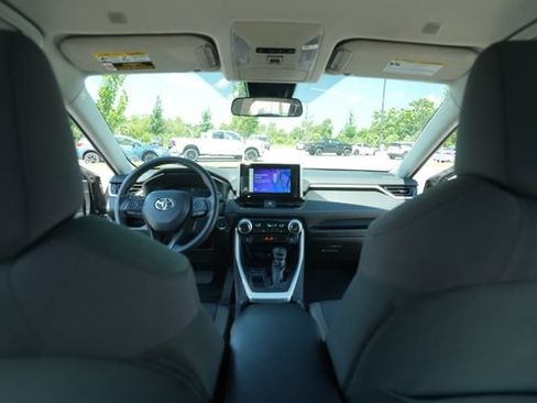 Used 2024 Toyota RAV4 XLE FWD image 24