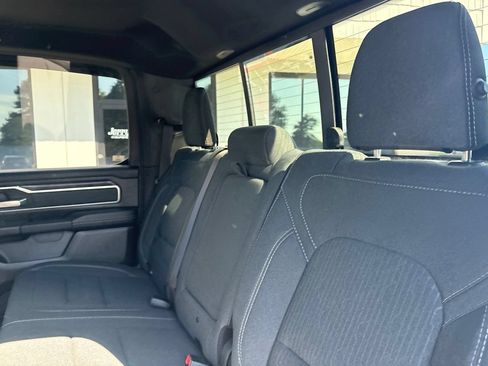 Used 2022 RAM 1500 Big Horn AWD/4WD image 6